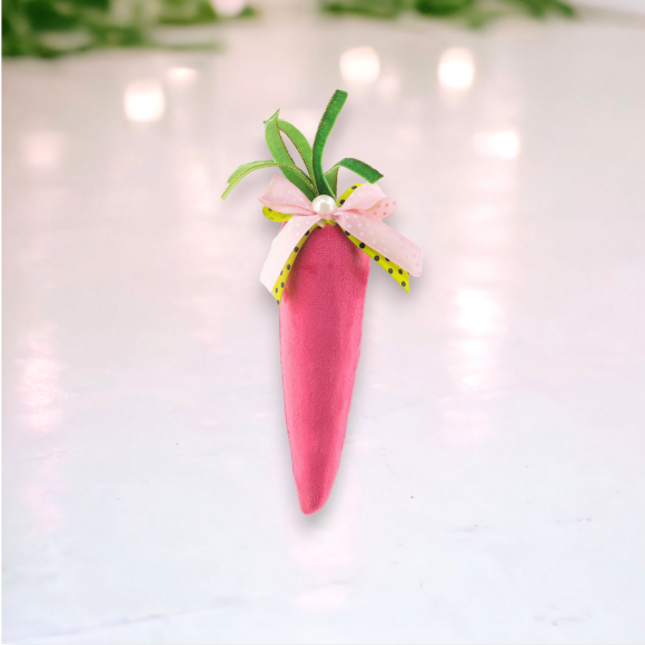Fuschia Carrot w/Ribbon Orn