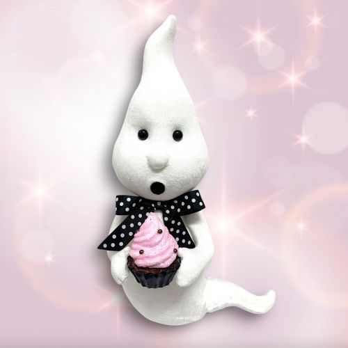 18in White Ghost w/Cupcake Min/2