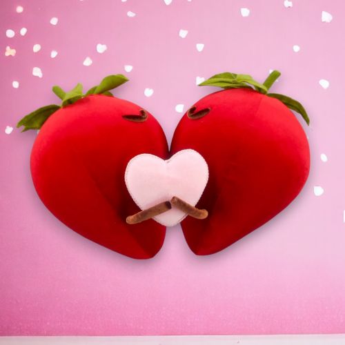 18in Kissing Strawberry Couple