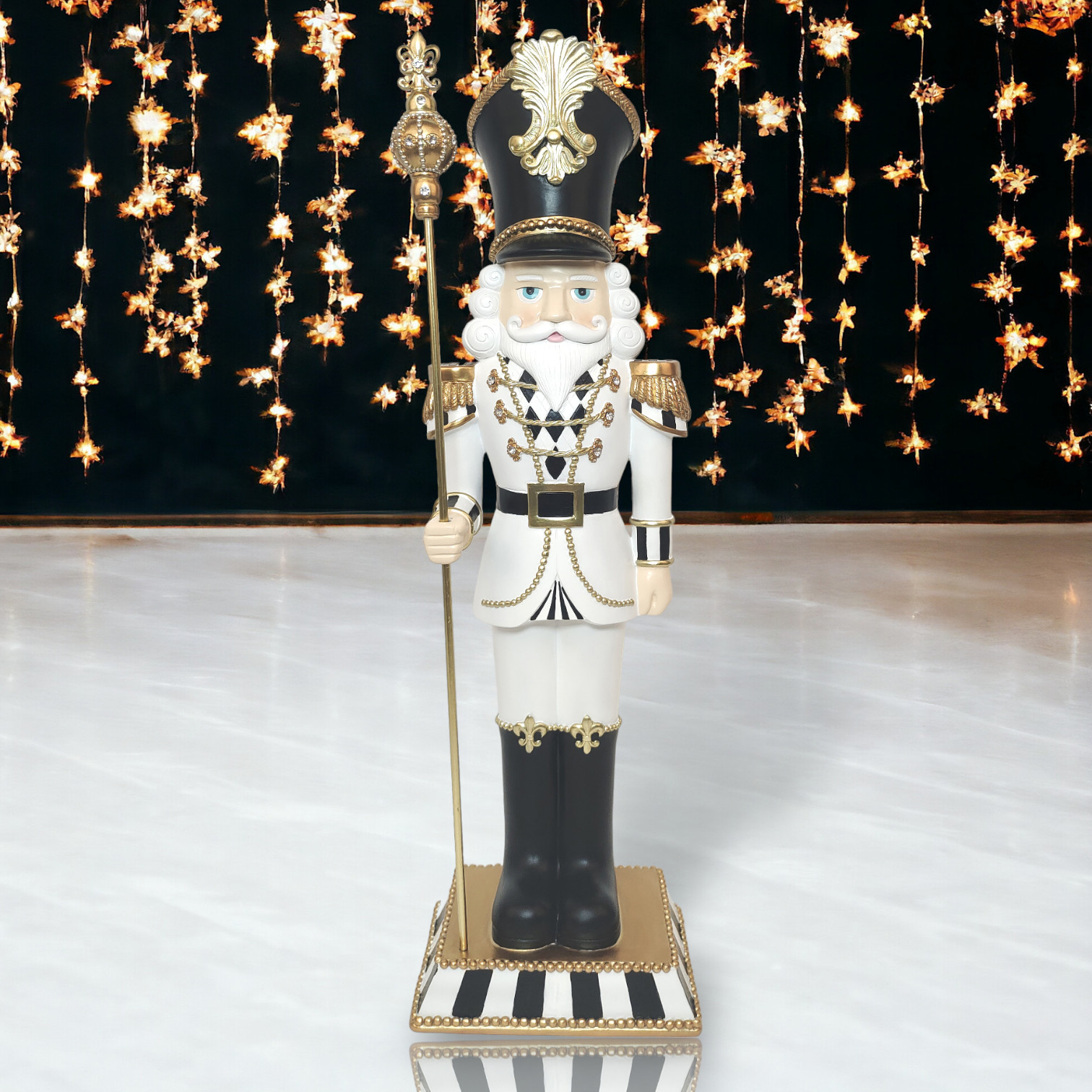 DecemberDiamonds Deco Nutcracker NEW 2024