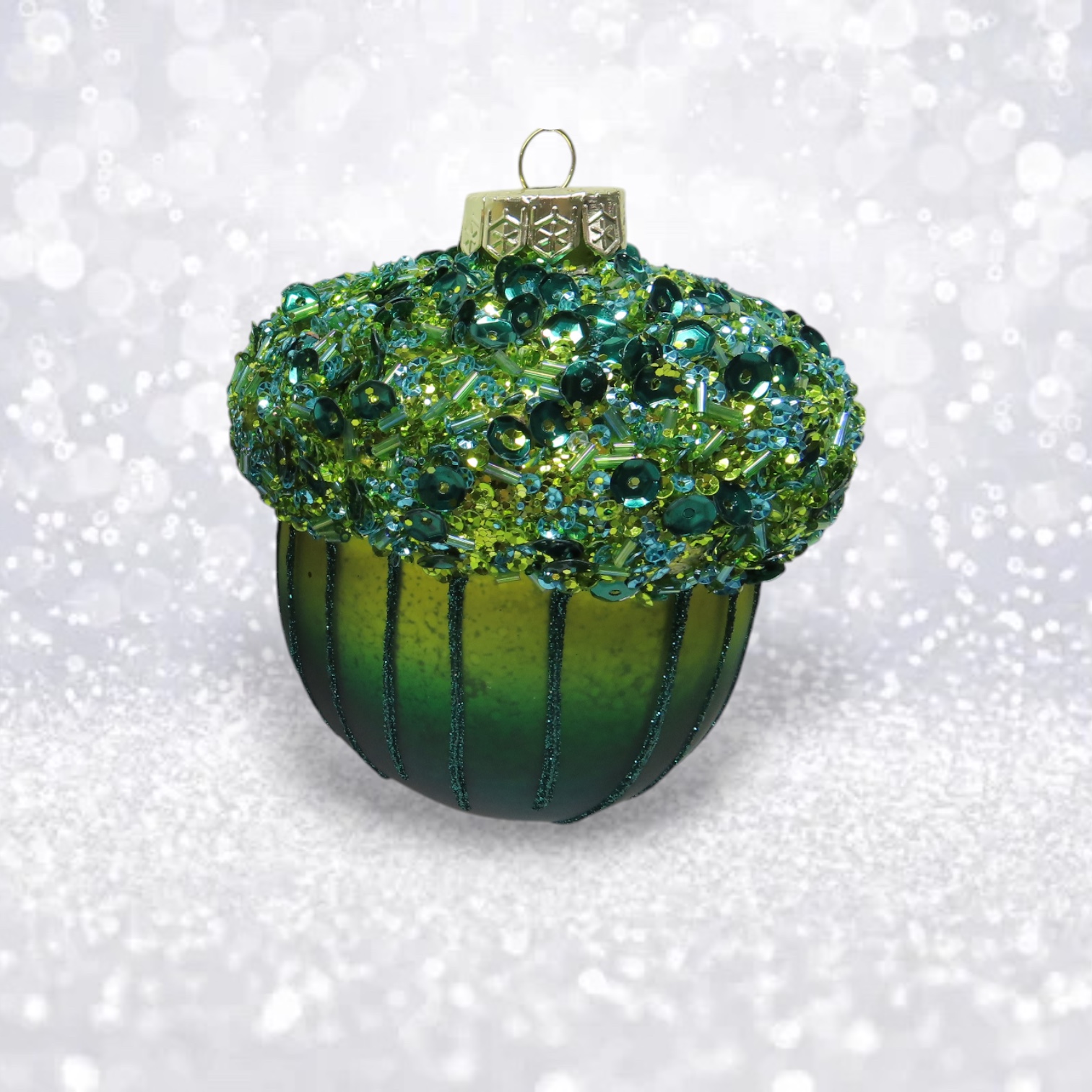 Decemberdiamonds 2 asst peacock acorns orn min 8