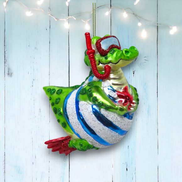 Plump Snorkeling Gator Orn Min/6