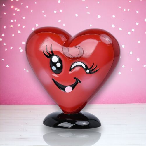 8in Winking Heart Face - NEW 2026