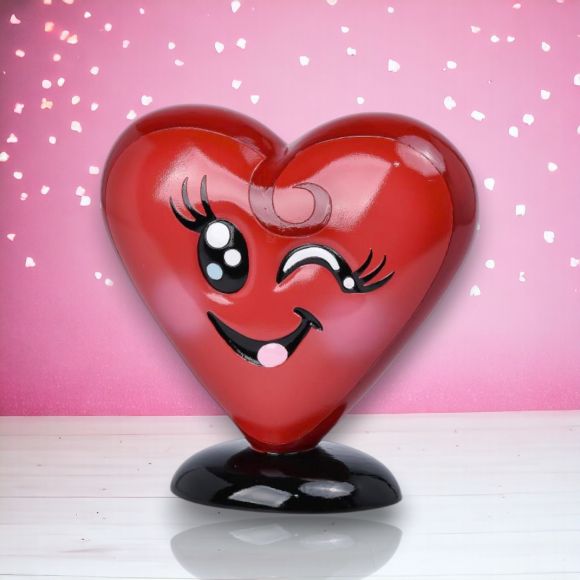 8in Winking Heart Face - NEW 2026